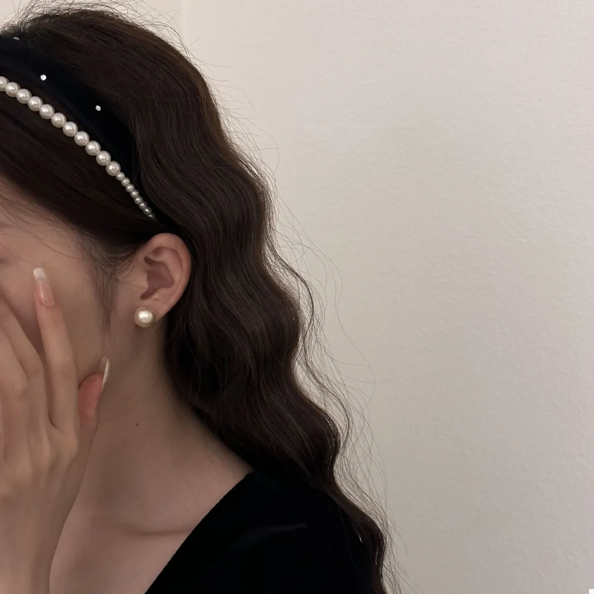 Pearl Embellished Velvet Headband